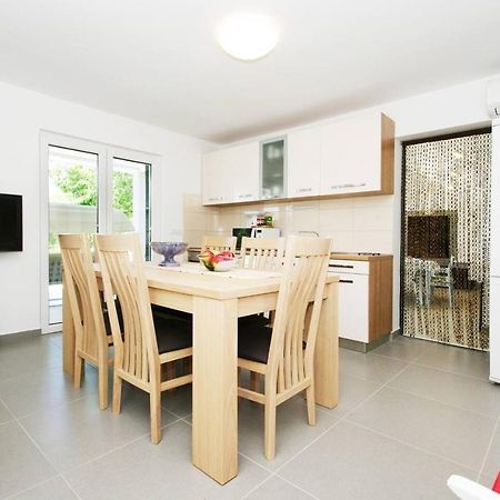 House Viki Villa Plano Kültér fotó