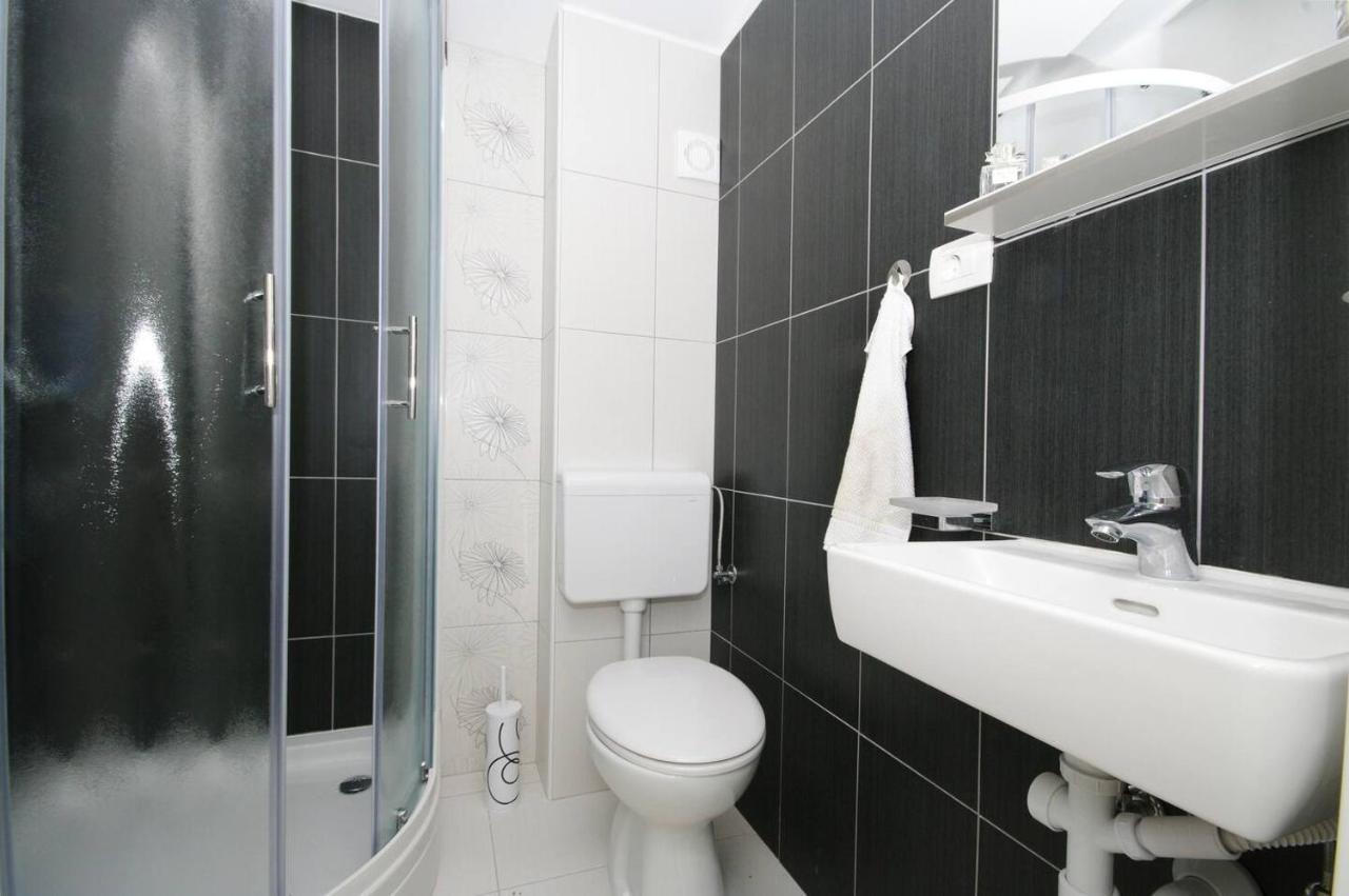 House Viki Villa Plano Kültér fotó