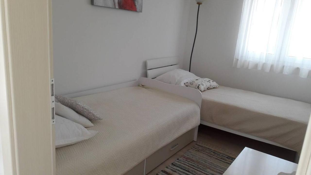 House Viki Villa Plano Kültér fotó